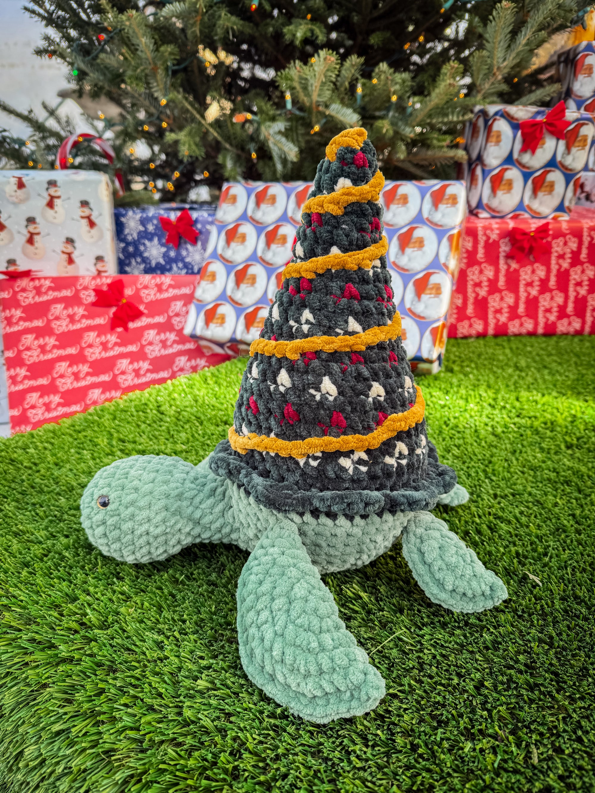 Green Christmas Tree Sea Turtle